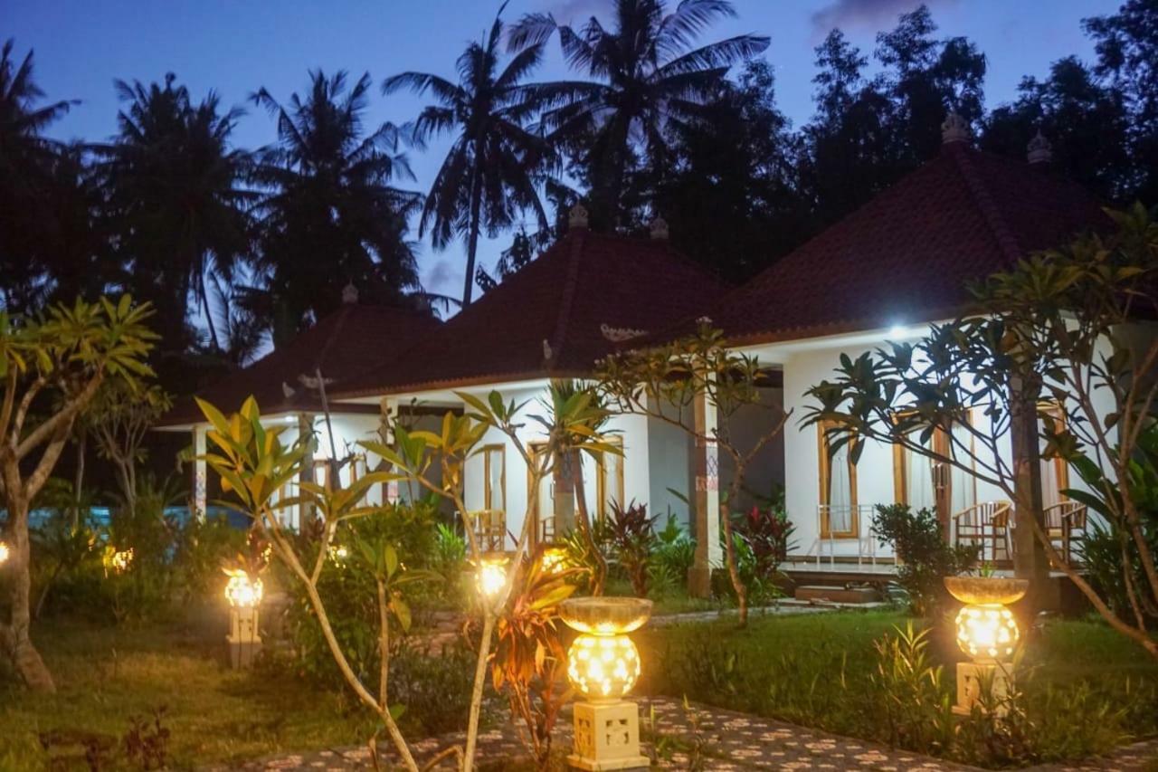 Wabitaka Bungalow Hotel Toyapakeh Ngoại thất bức ảnh